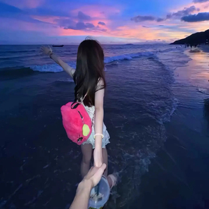 男人和黑丝袜女人日皮视频
